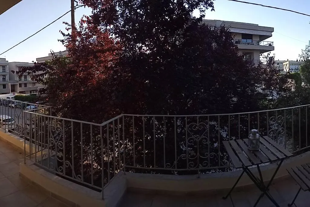 Ithakis 8: Cozy Family Retreat in Pylaia Apartment Thessaloniki Greece